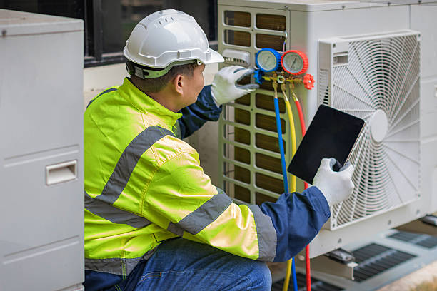 Professional Hvac technician working in New Bern, NC